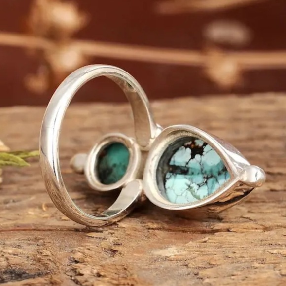 Turquoise colored ring - Picture 3 of 3